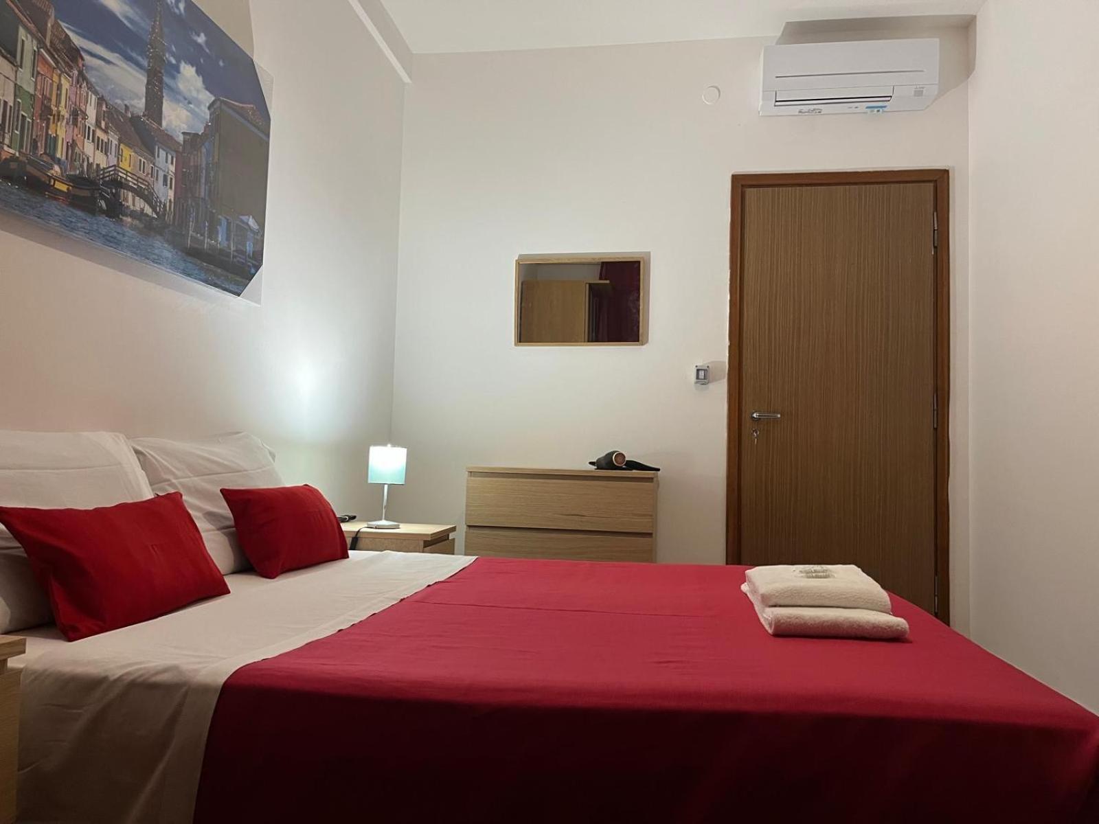 Venice Popular Stay Mestre Esterno foto