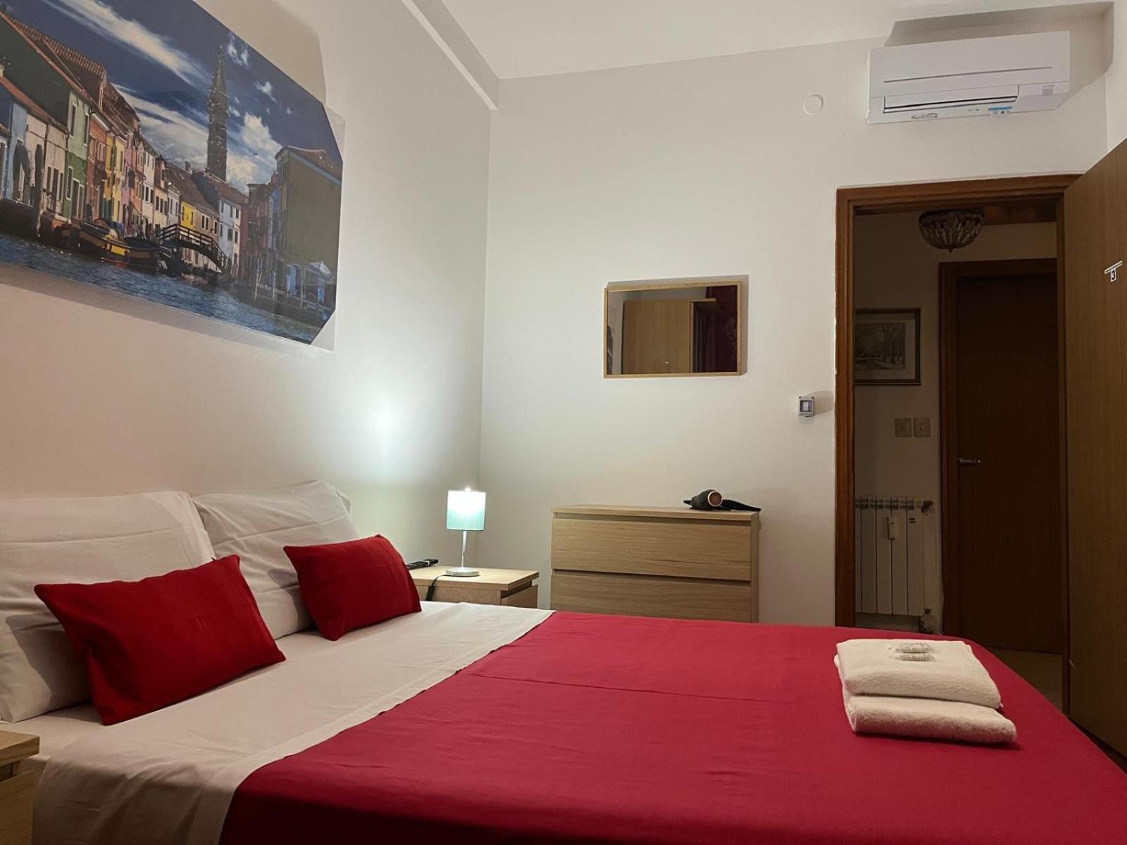 Venice Popular Stay Mestre Esterno foto